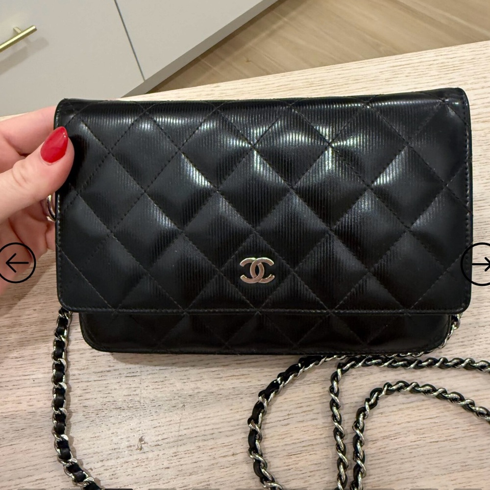 🛑🚫NOT FOR SALE🚫🚫❤️.                  CHANELCalfskin Quilted Wallet on Chain